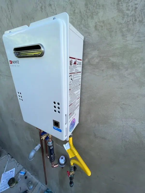 Tankless water heater installation for Fran Mar Heights homes